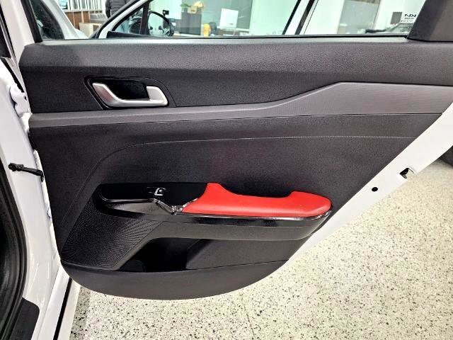 Used 2023 Kia K5 GT-Line image 28