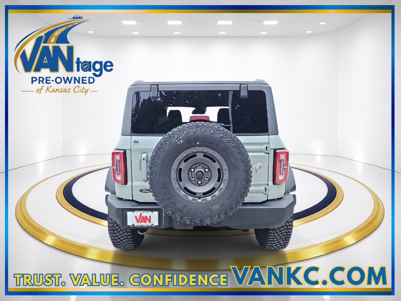 Used 2024 Ford Bronco Outer Banks AWD/4WD image 7