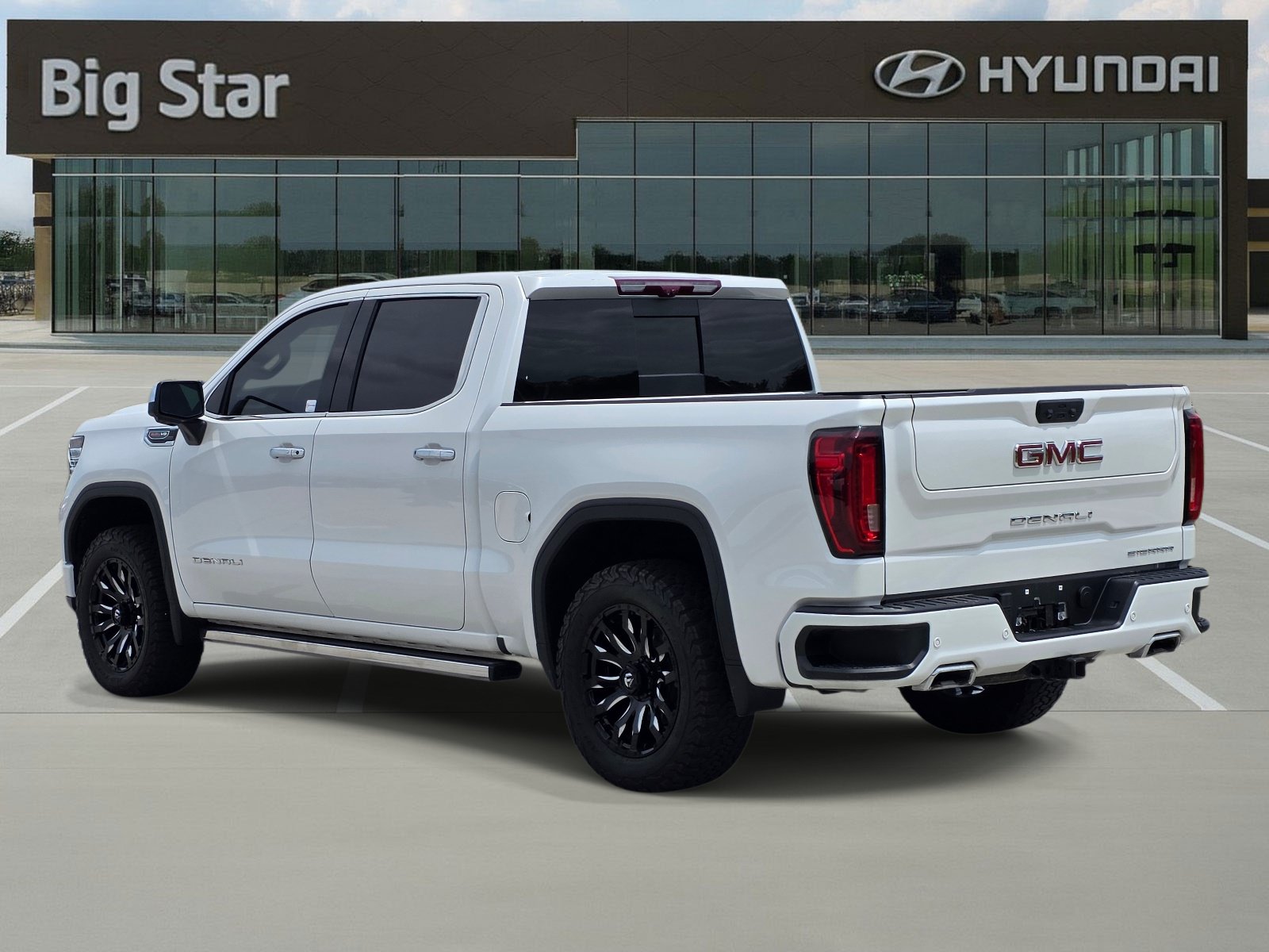 Used 2022 GMC Sierra 1500 Denali w/ Denali Reserve Package AWD/4WD image 3