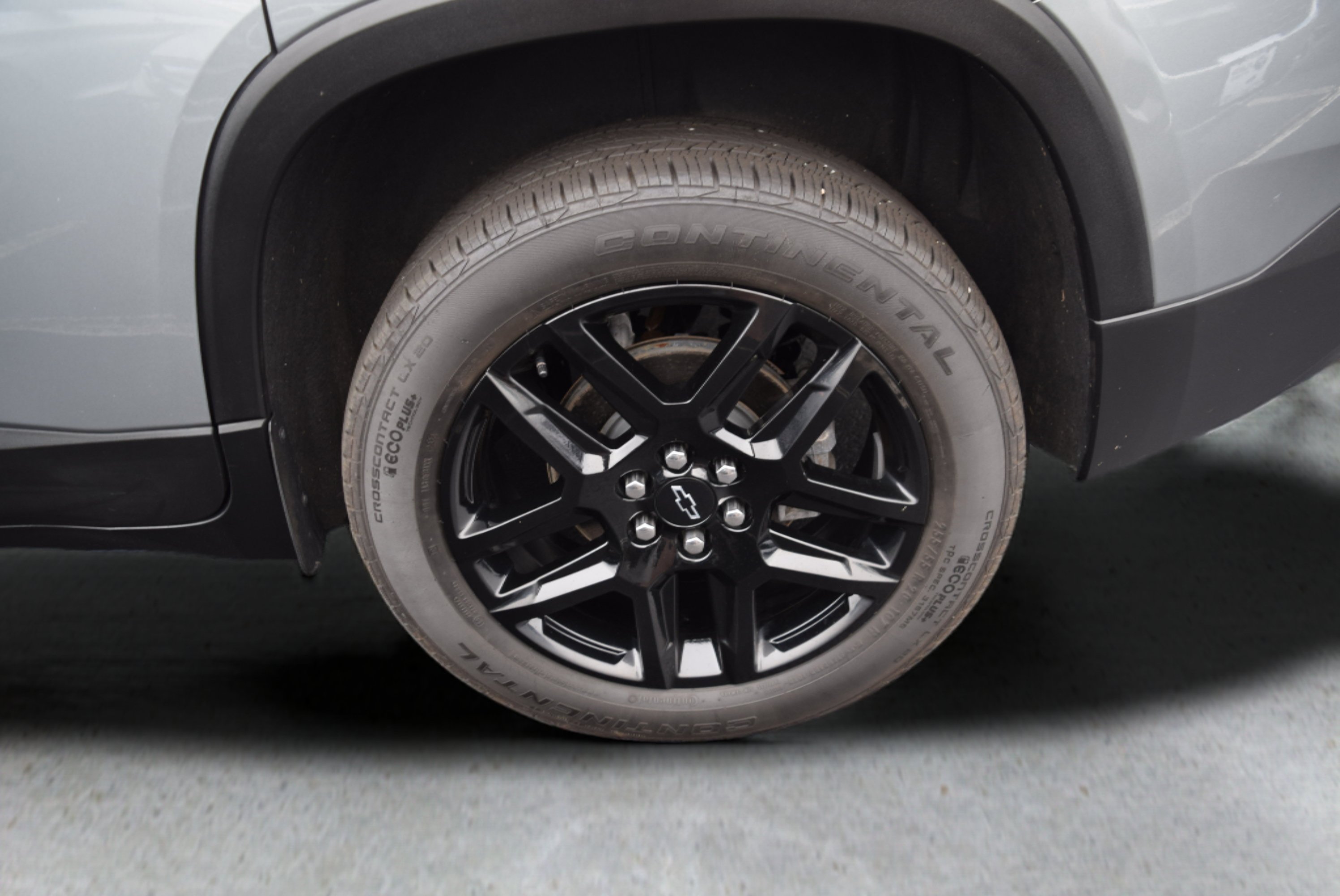 Used 2023 Chevrolet Traverse LT w/ LPO, Floor Liner Package AWD/4WD image 7