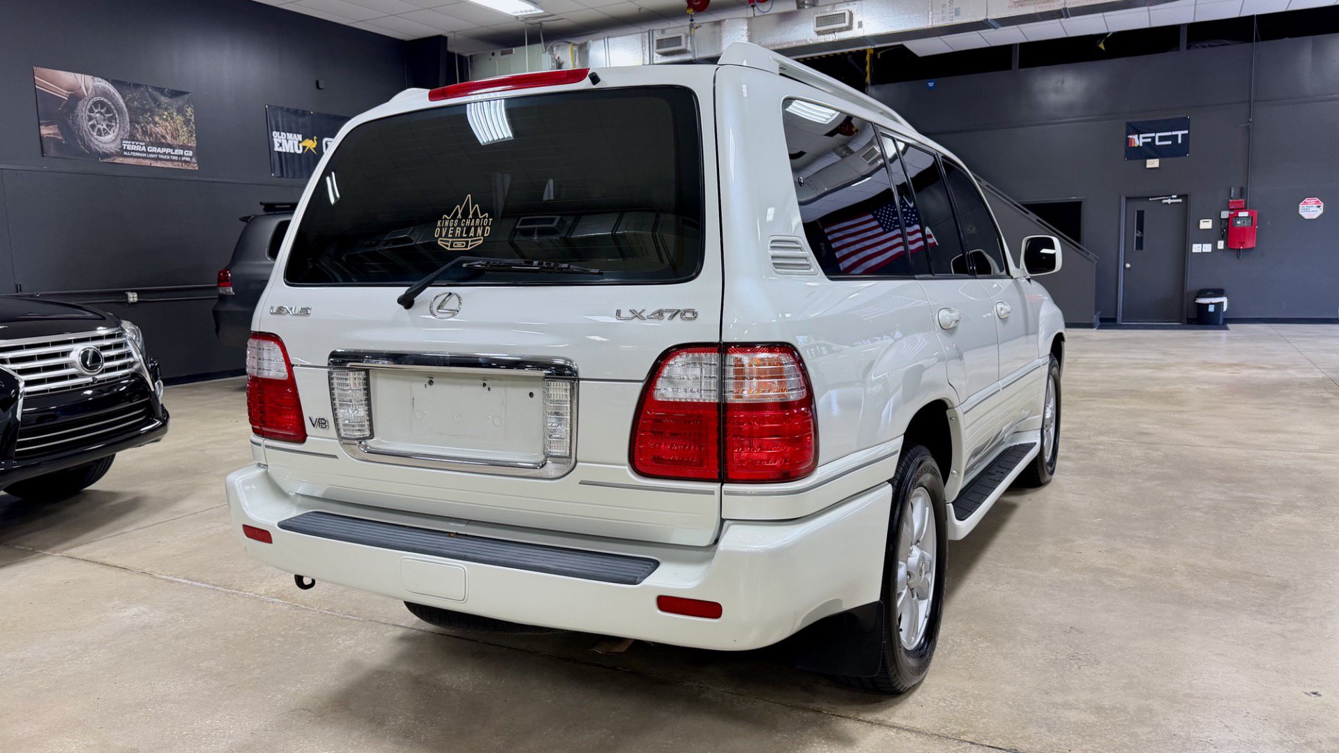 Used 2003 Lexus LX 470 4WD image 9