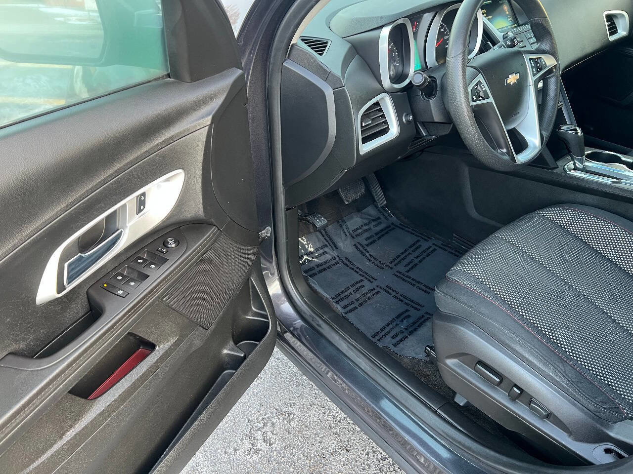 Used 2016 Chevrolet Equinox LT image 16