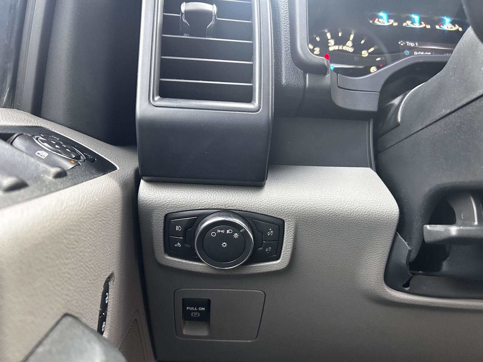 Used 2016 Ford F150 XL w/ Equipment Group 101A Mid image 24