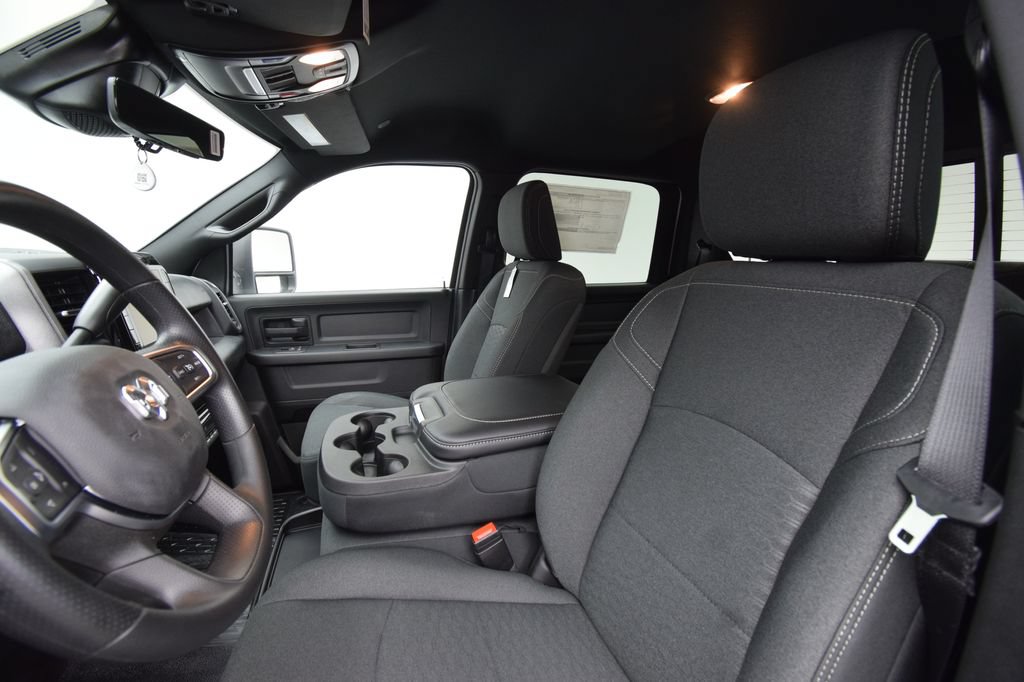 New 2026 RAM 3500 Tradesman AWD/4WD image 38