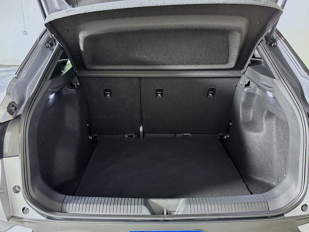 Used 2023 Volkswagen ID.4 Standard image 21