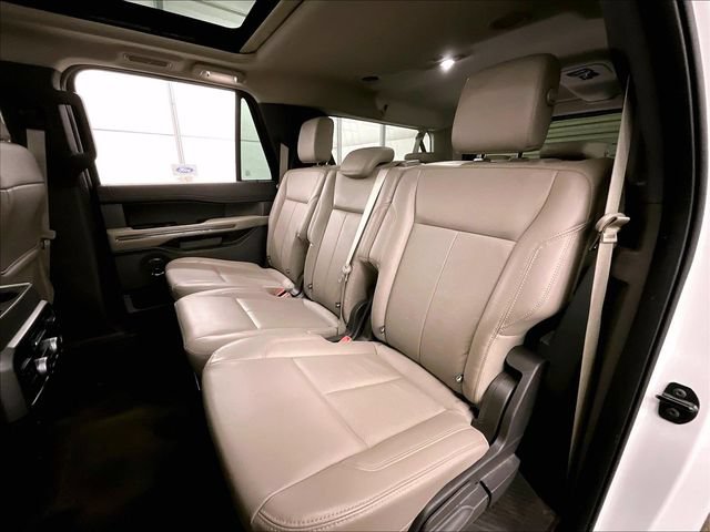Used 2020 Ford Expedition Max XLT w/ Equipment Group 202A AWD/4WD image 25