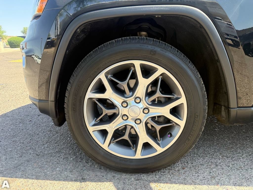 Used 2020 Jeep Grand Cherokee Limited image 10