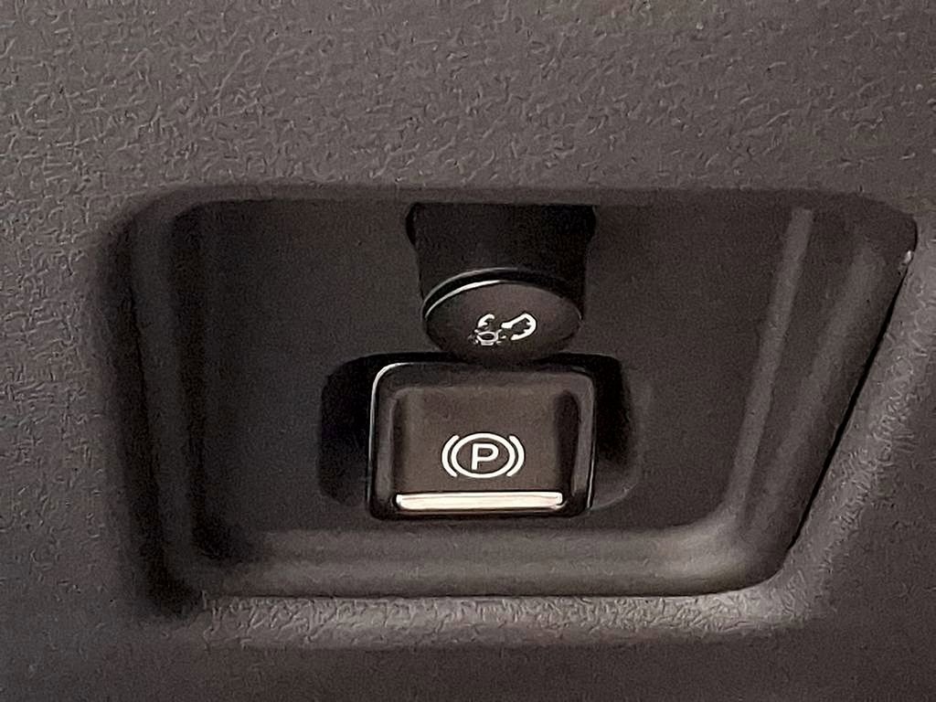 Used 2024 Chevrolet Corvette Z06 image 23