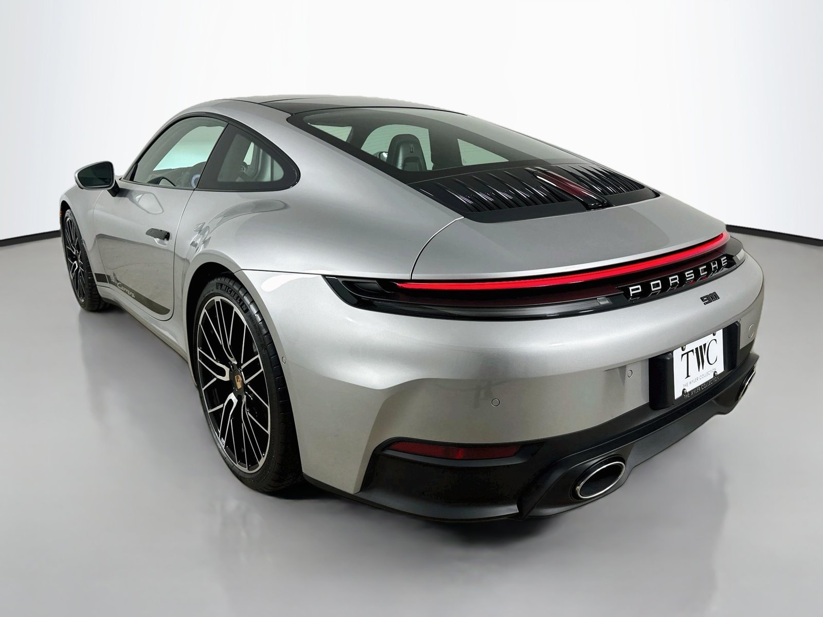 New 2026 Porsche 911 Carrera RWD image 7