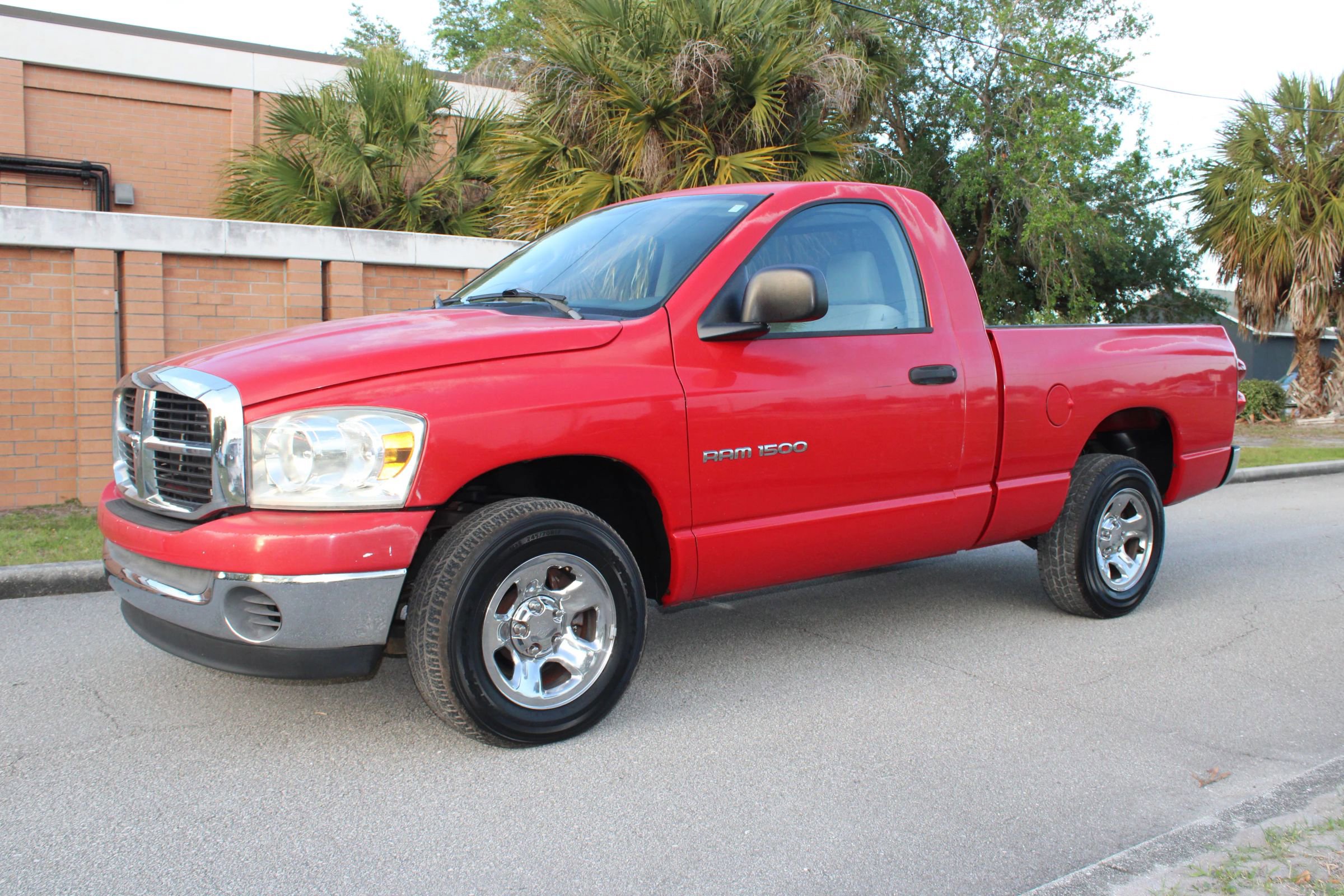 Used 2007 Dodge Ram 1500 Truck SLT image 1