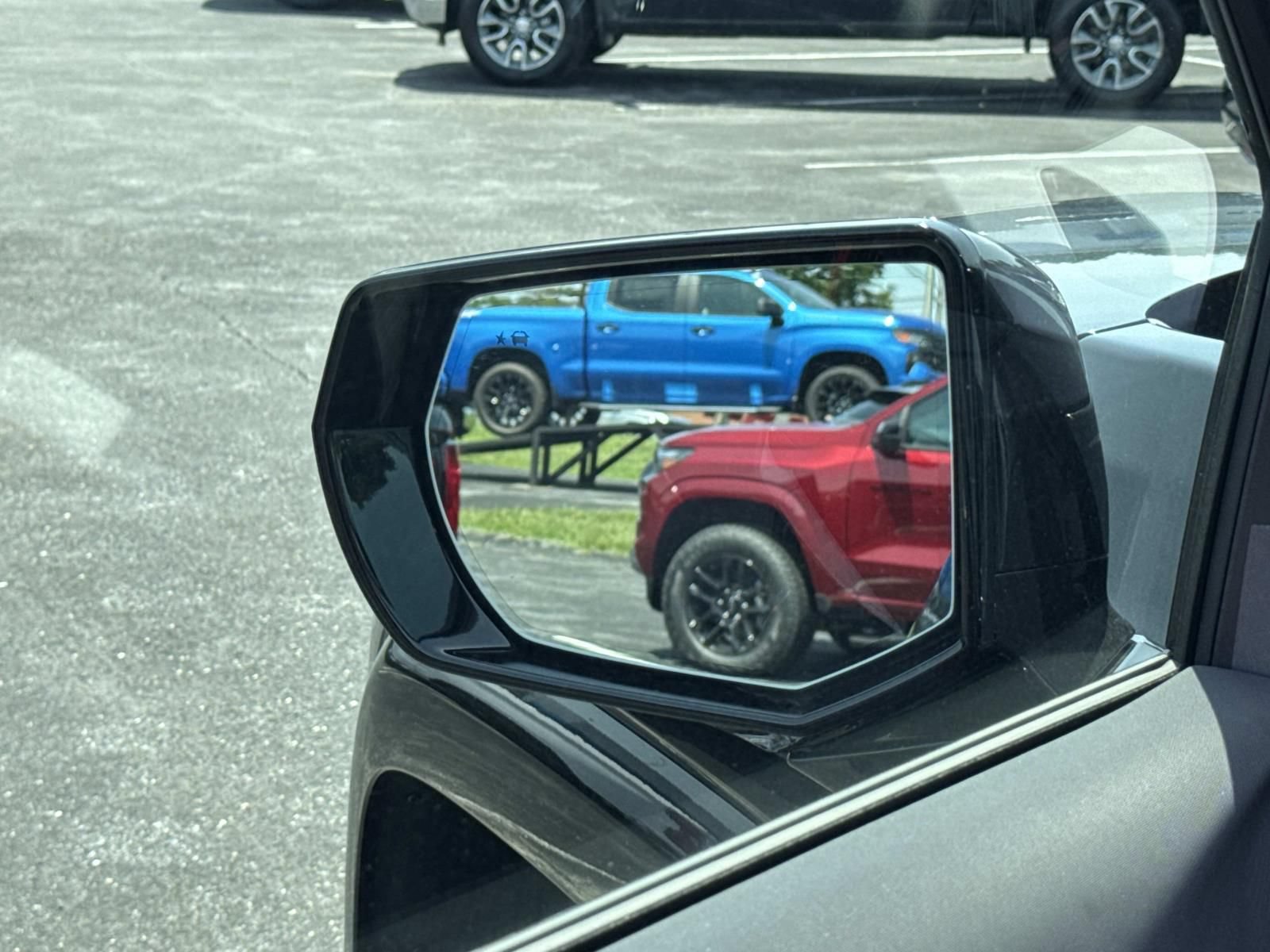 New 2026 Chevrolet Silverado EV 4x4 Crew Cab image 15