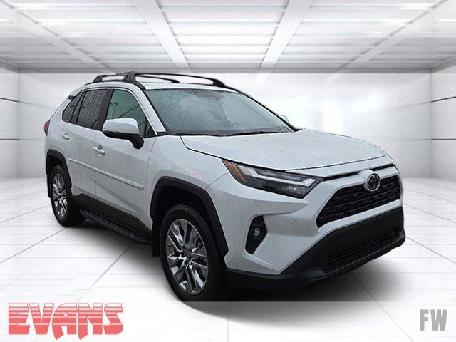 New 2025 Toyota RAV4 XLE Premium w/ Weather Package