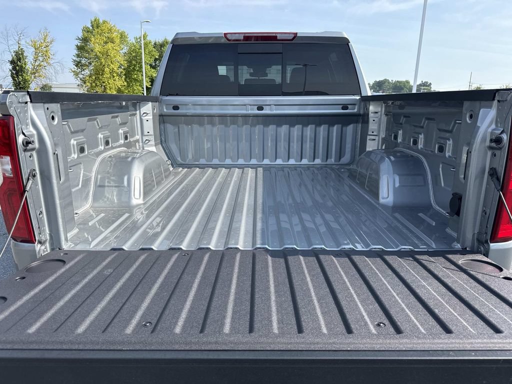 New 2026 Chevrolet Silverado 1500 RST w/ Convenience Package II AWD/4WD image 11