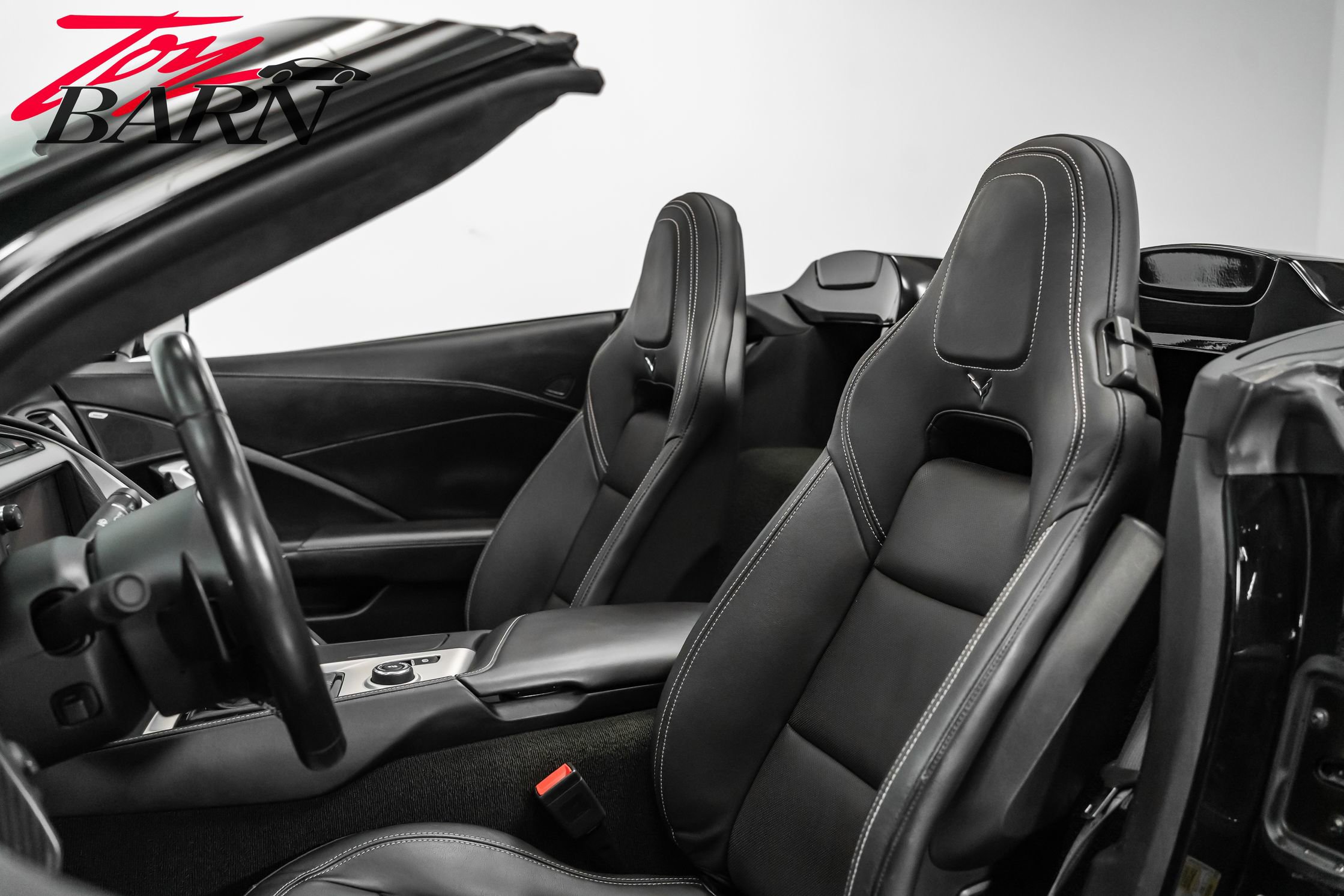 Used 2016 Chevrolet Corvette Stingray Convertible w/ 3LT Preferred Equipment Group image 30