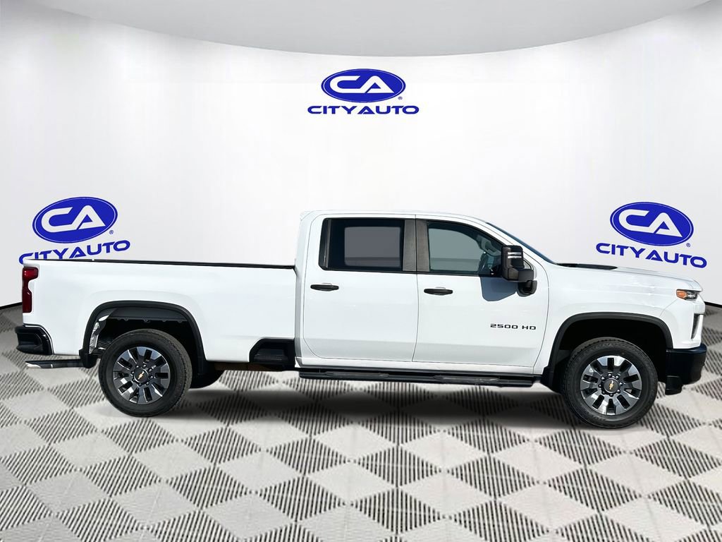 Used 2022 Chevrolet Silverado 2500 Custom image 2