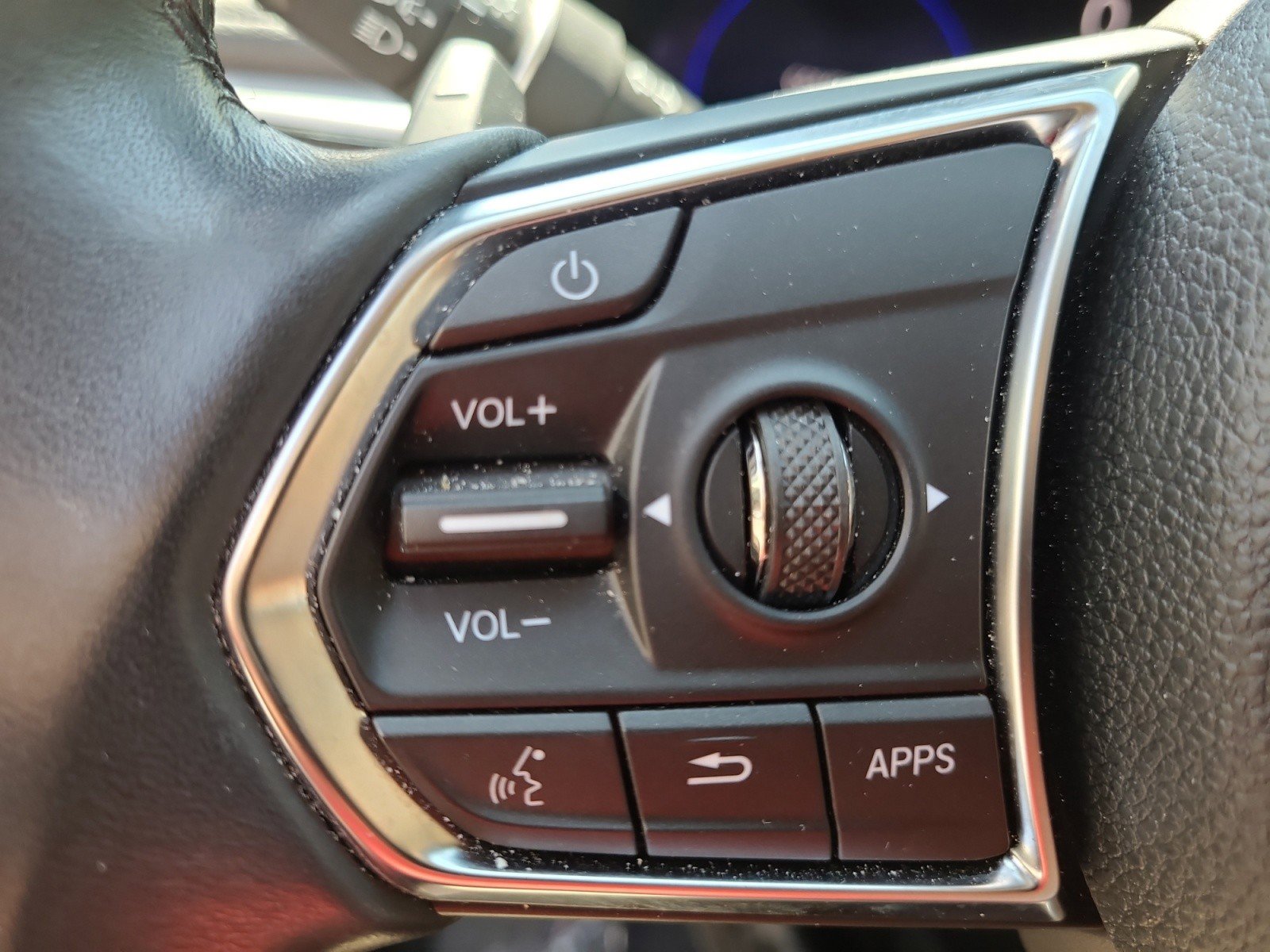 Used 2023 Acura MDX FWD image 29