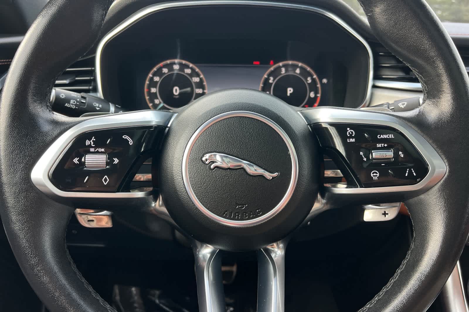 Used 2024 Jaguar XF R-Dynamic SE AWD/4WD image 28