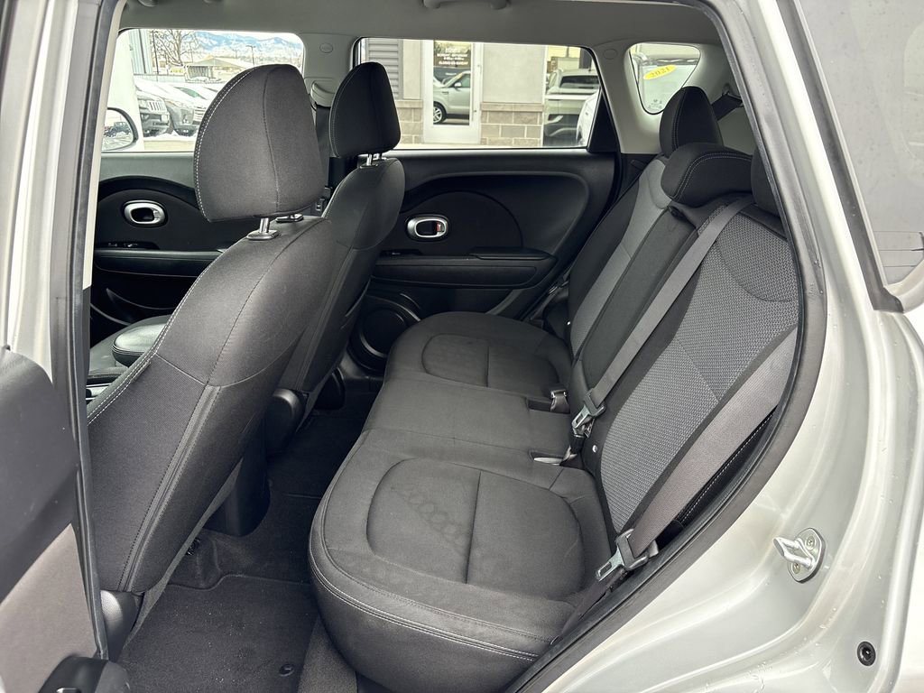 Used 2018 Kia Soul + FWD image 25
