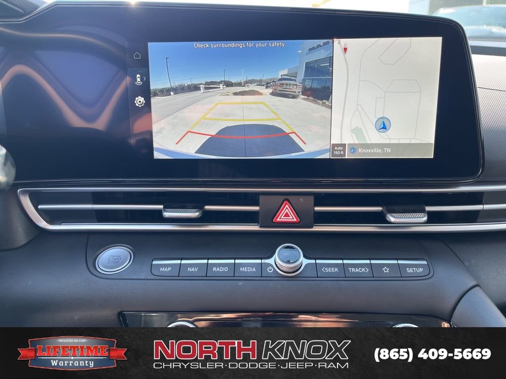 Used 2025 Hyundai Elantra SEL image 9