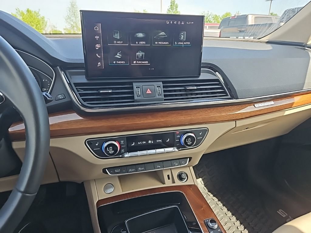 Used 2023 Audi Q5 2.0T Premium w/ Convenience Package AWD/4WD image 19