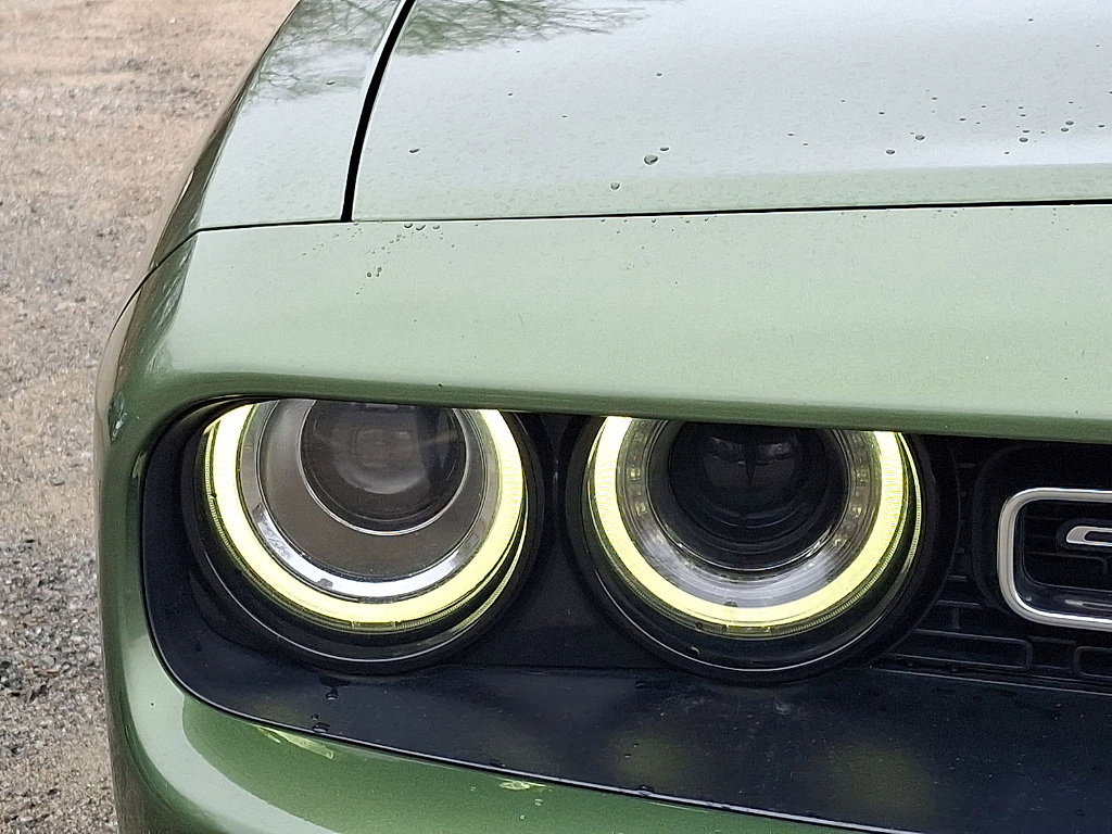 Used 2022 Dodge Challenger SXT w/ Plus Package image 27