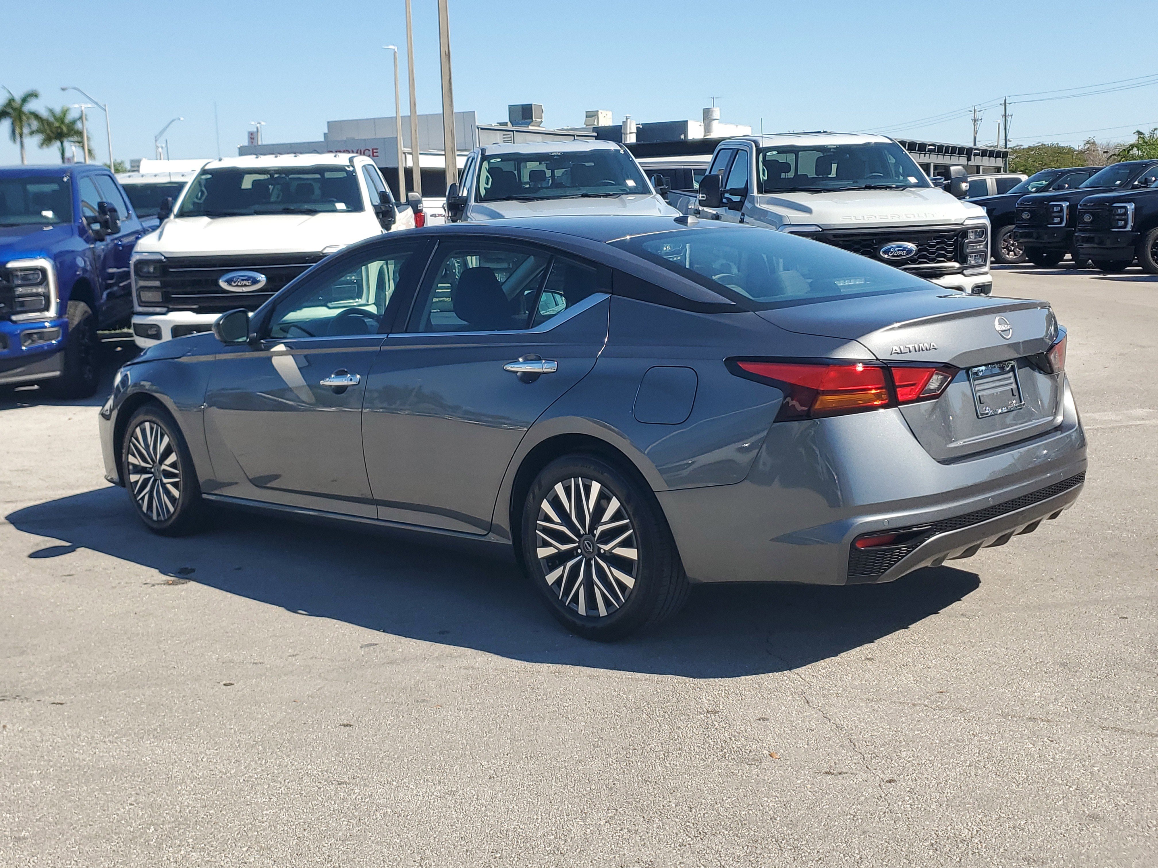 Certified 2025 Nissan Altima 2.5 SV image 7