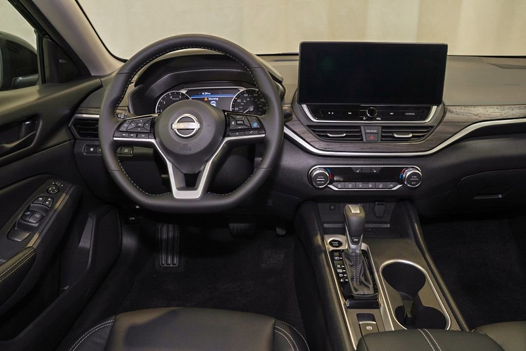 New 2026 Nissan Altima 2.5 SV w/ SV Premium Package FWD image 7