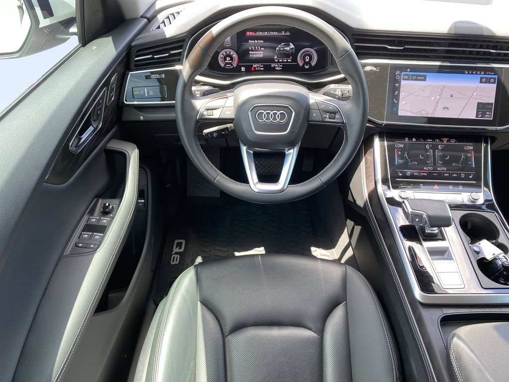Used 2023 Audi Q8 Prestige w/ Prestige Package AWD/4WD image 11