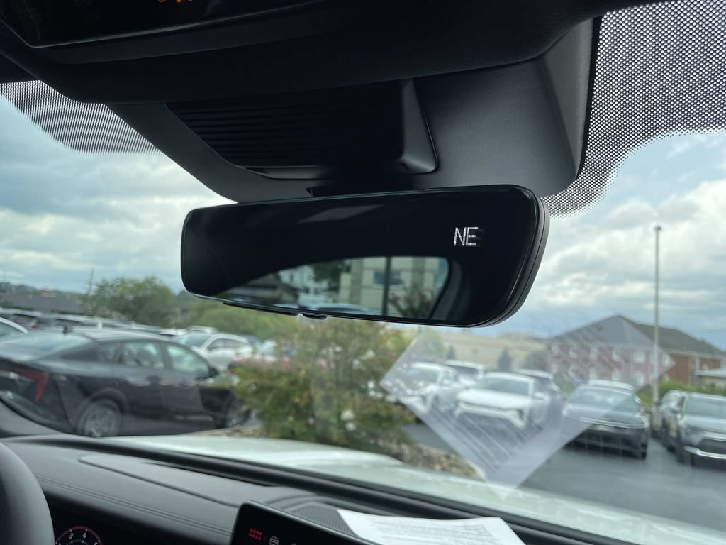 Certified 2026 Volkswagen Tiguan SEL R-Line AWD/4WD image 29