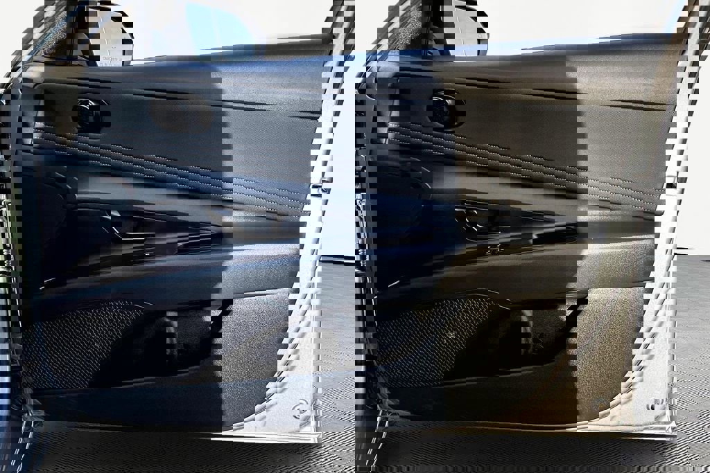 Used 2025 Hyundai Elantra Sport image 24