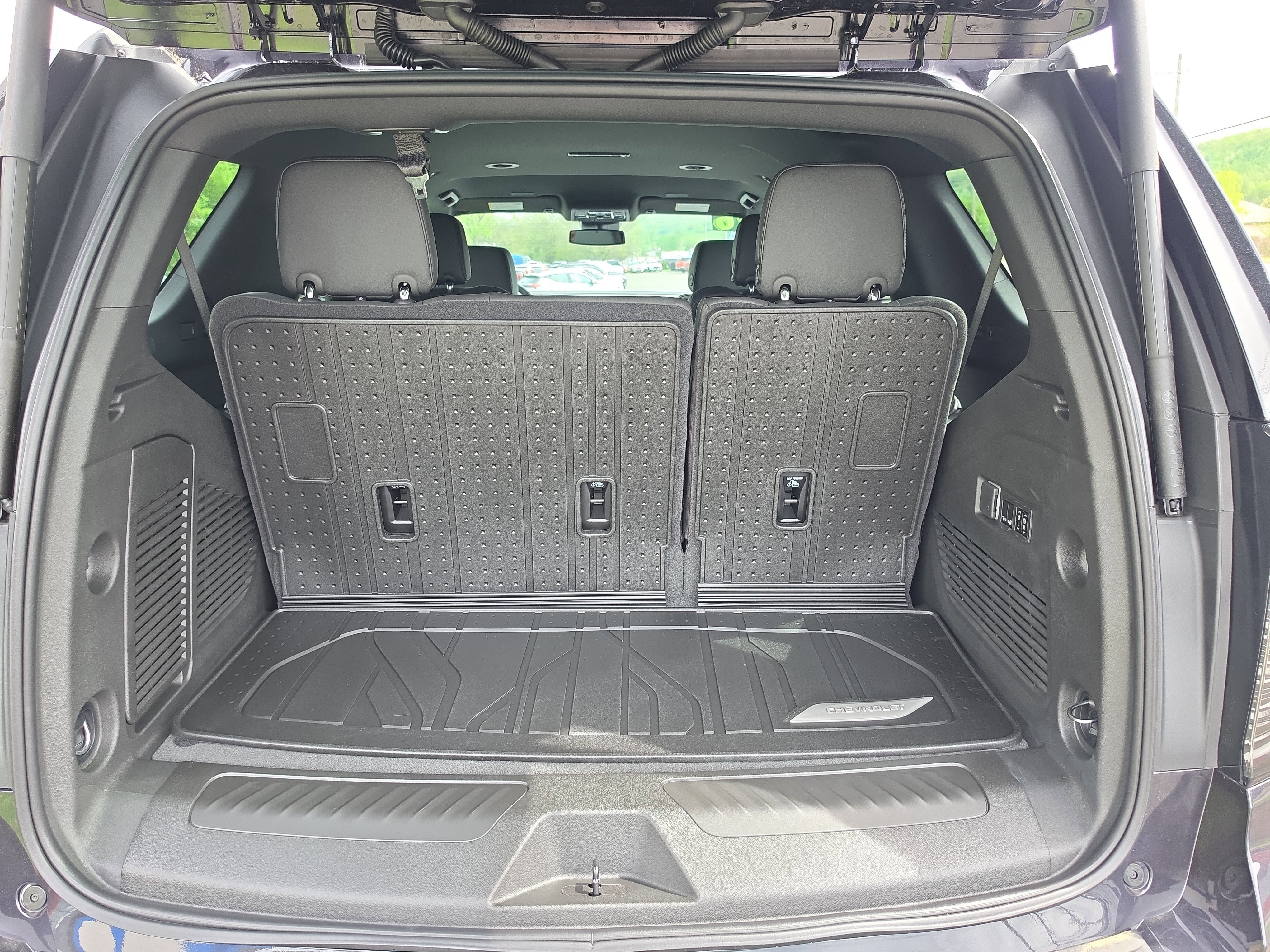 New 2026 Chevrolet Tahoe LT w/ Comfort Package AWD/4WD image 5