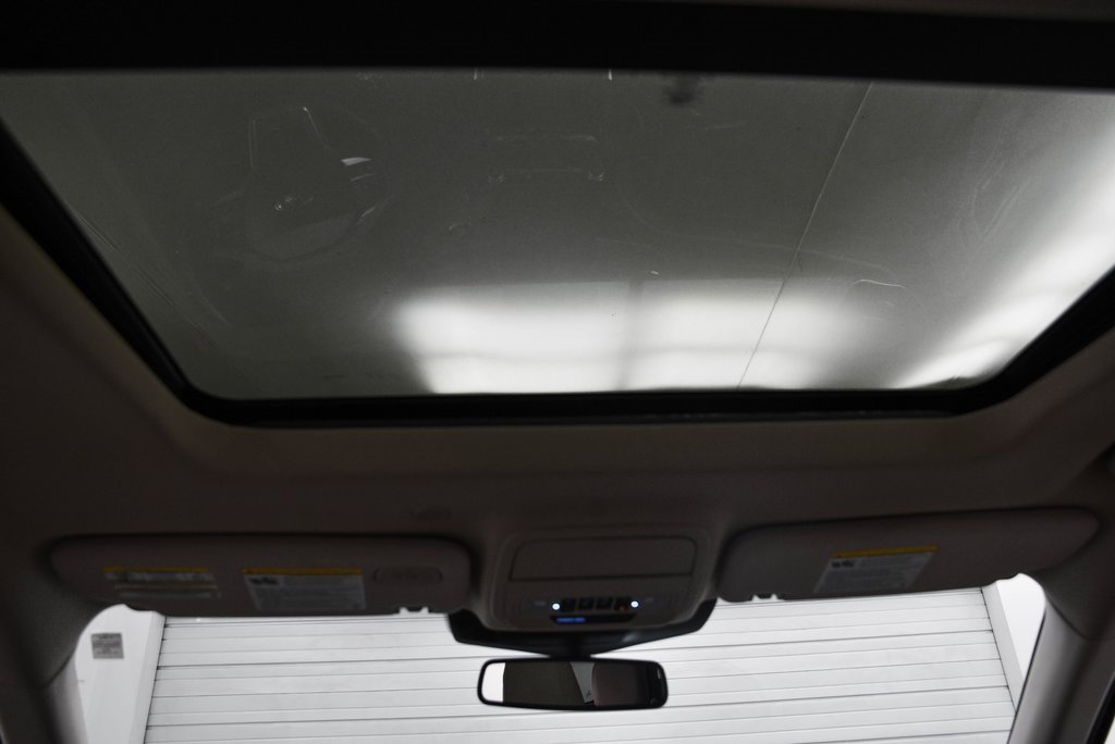 Used 2023 Ford Explorer Platinum w/ Technology Package image 25