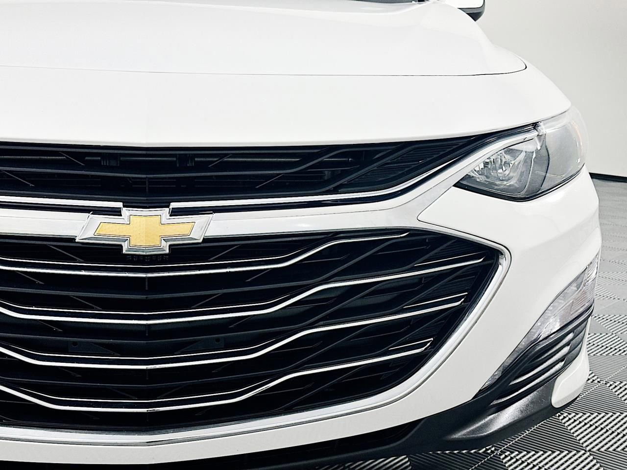 Used 2023 Chevrolet Malibu LT image 5