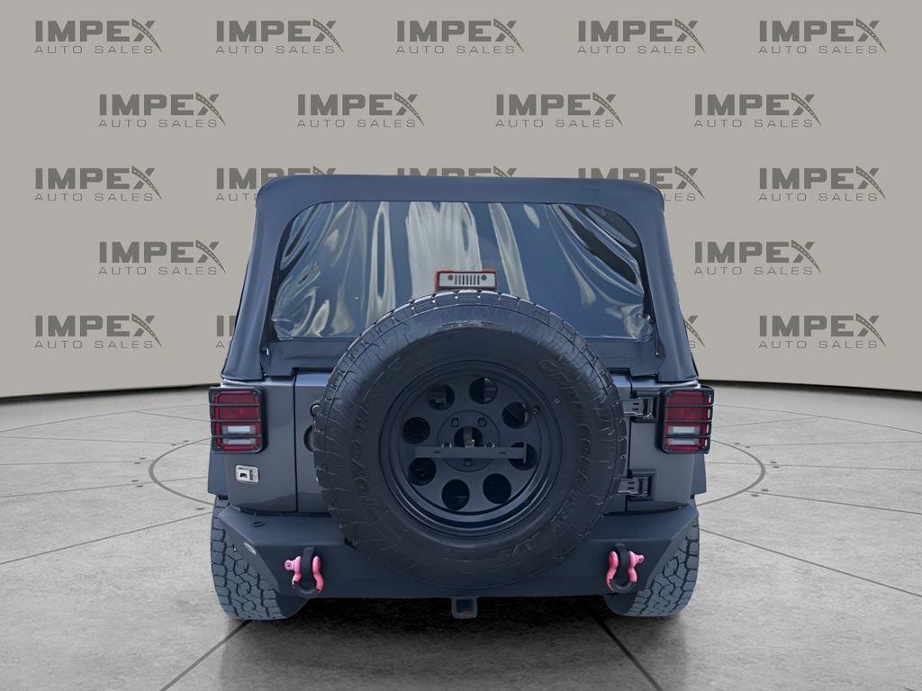 Used 2018 Jeep Wrangler Sport AWD/4WD image 4