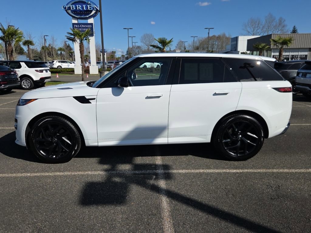 Used 2025 Land Rover Range Rover Sport Dynamic SE image 2
