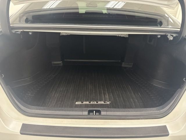 Used 2019 Toyota Camry XSE FWD image 25
