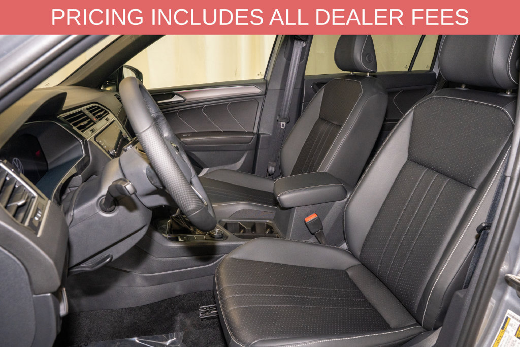 Used 2024 Volkswagen Tiguan SE R-Line AWD/4WD image 12