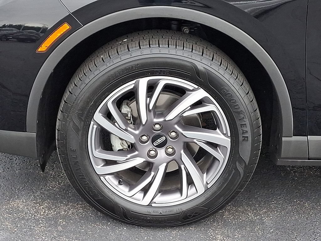 Certified 2024 Lincoln Corsair AWD w/ Equipment Group 101A image 8