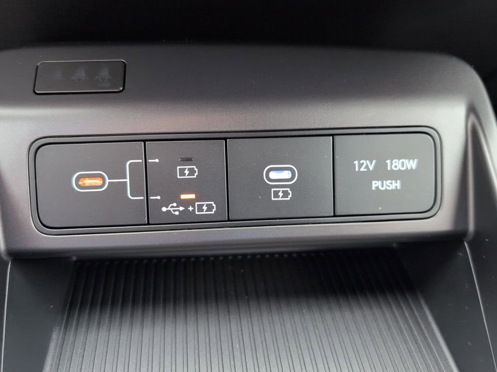 New 2025 Hyundai Kona SEL image 18