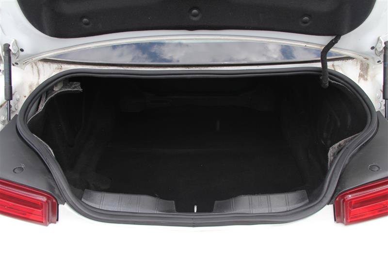 Used 2017 Chevrolet Camaro LT RWD image 11