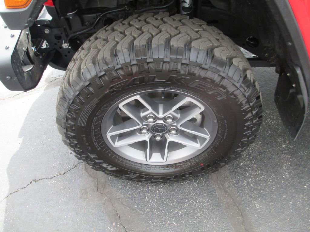 Used 2024 Jeep Gladiator Mojave AWD/4WD image 16