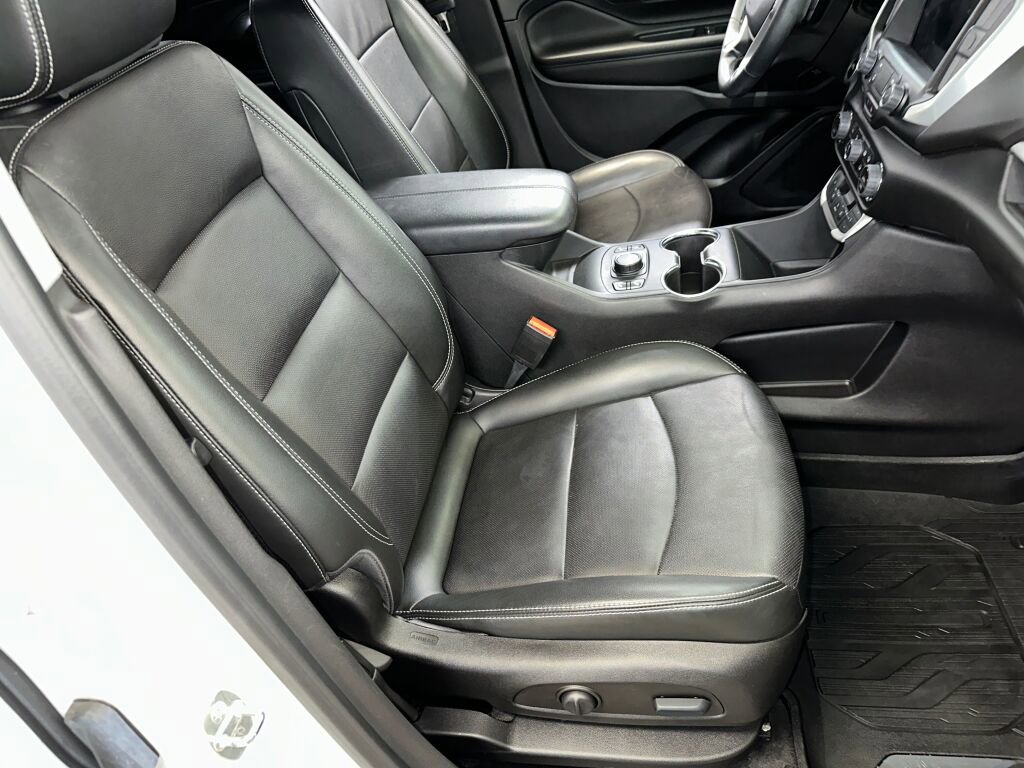 Certified 2023 GMC Terrain SLT w/ LPO, Floor Liner Package image 34