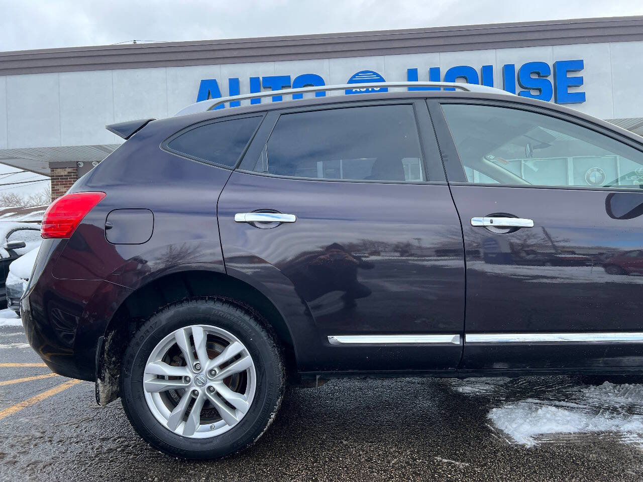 Used 2012 Nissan Rogue SV image 37