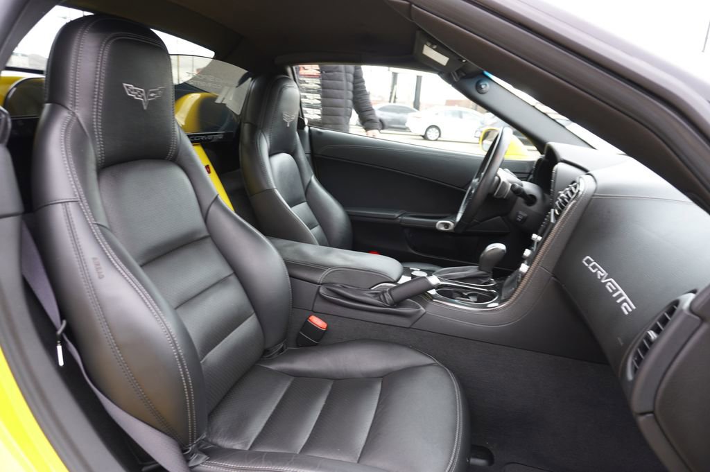 Used 2011 Chevrolet Corvette Grand Sport w/ Preferred Equipment Group image 9