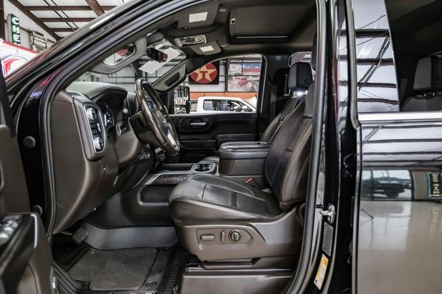 Used 2022 GMC Sierra 3500 Denali w/ Denali Black Diamond Edition image 6