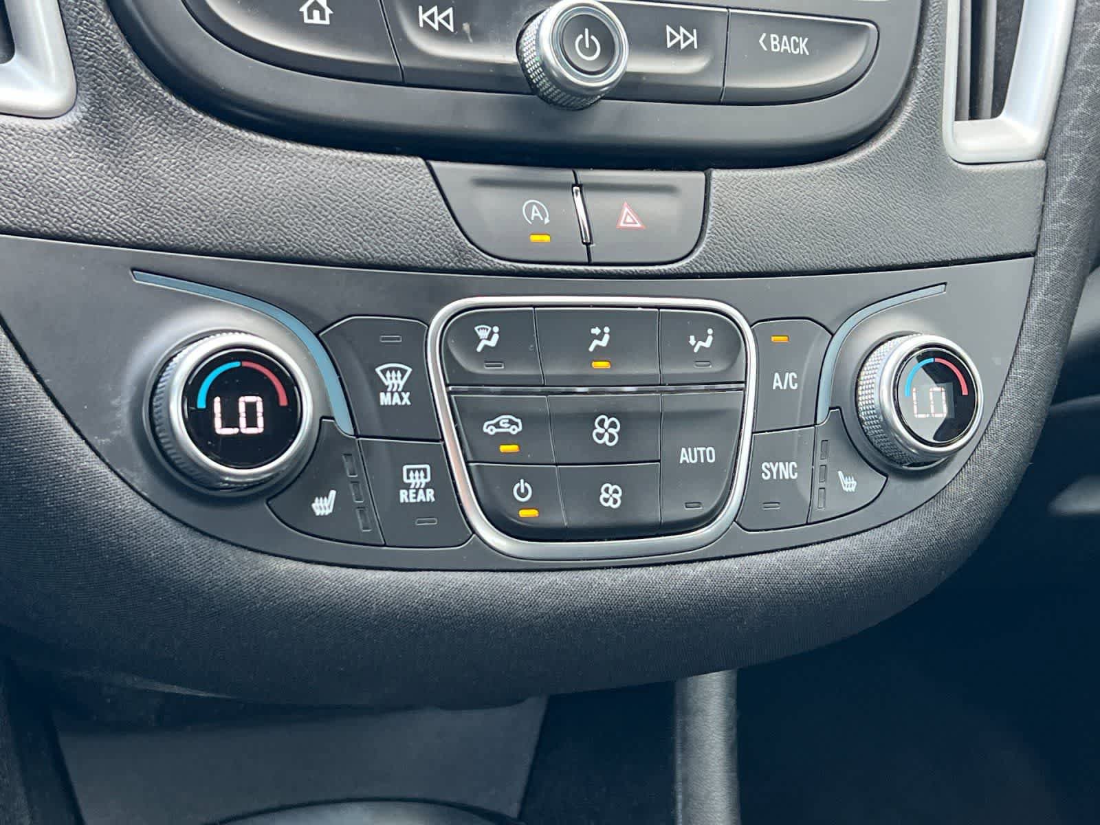 Used 2024 Chevrolet Malibu LT FWD image 20