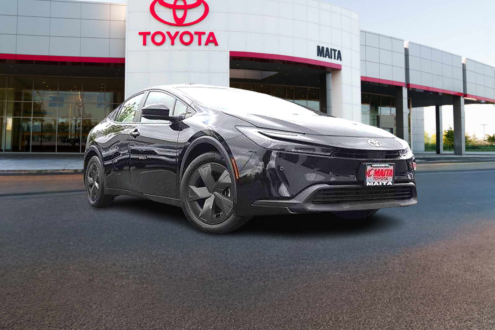 Used 2024 Toyota Prius LE FWD image 1