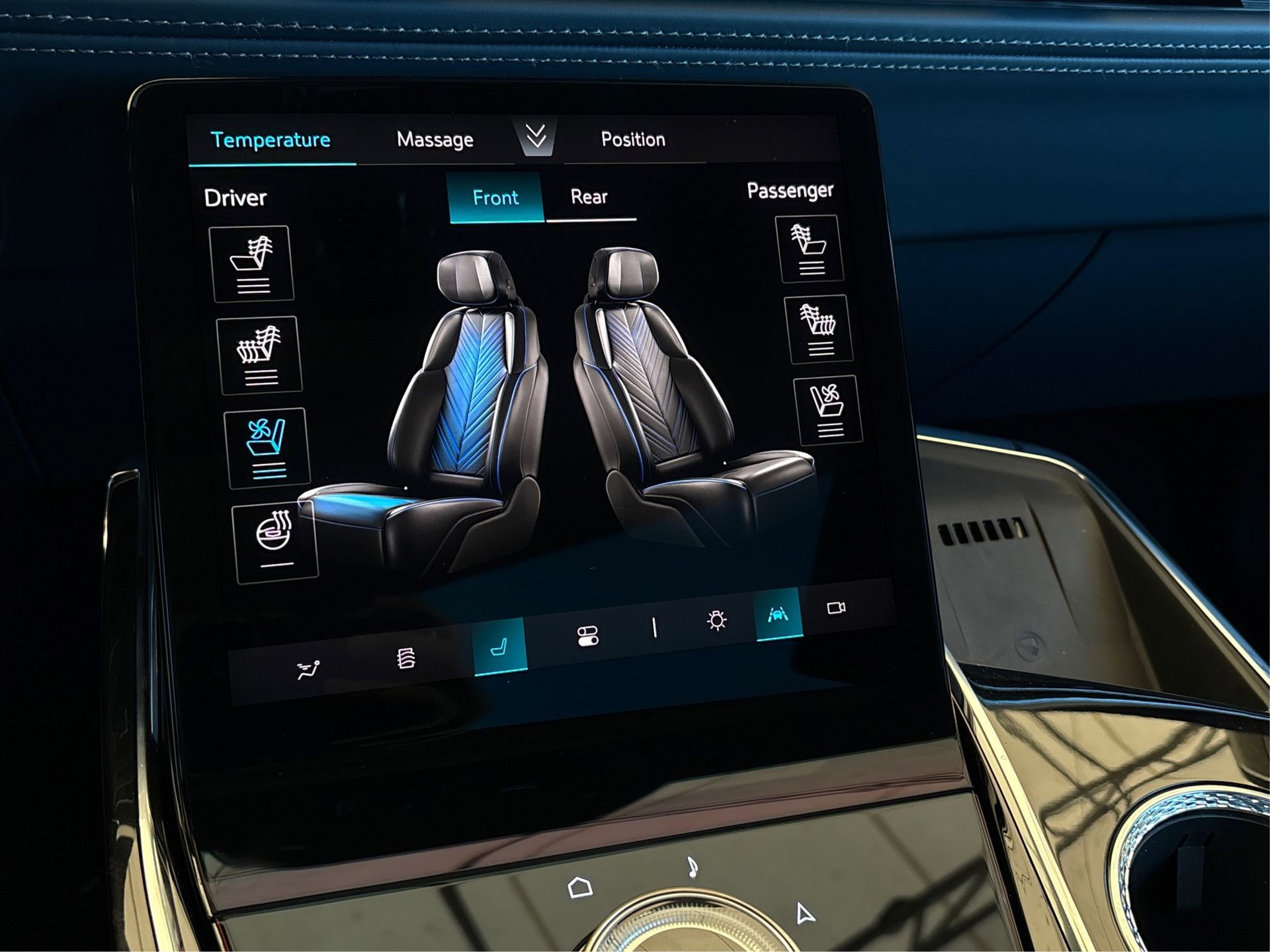 New 2026 Cadillac Escalade IQ Sport 2 image 32