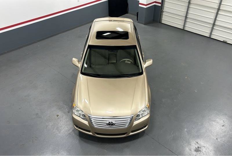 Used 2010 Toyota Avalon FWD image 21