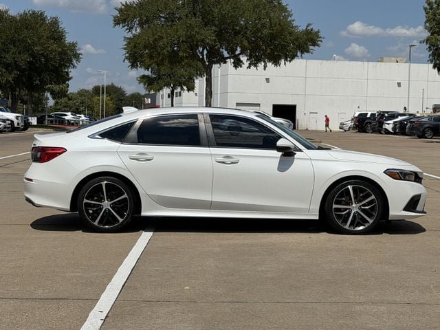 Used 2022 Honda Civic Touring image 3